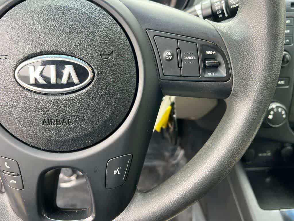 Thumbnail: 2010 Kia Forte - 25