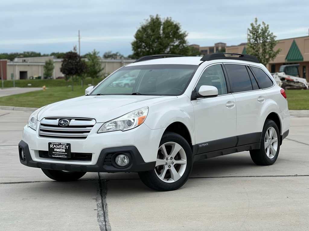 2013 Subaru Outback Premium -
                  Urbandale, IA