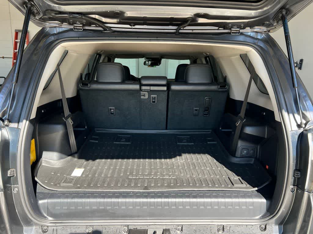 Thumbnail: 2020 Toyota 4Runner - 25