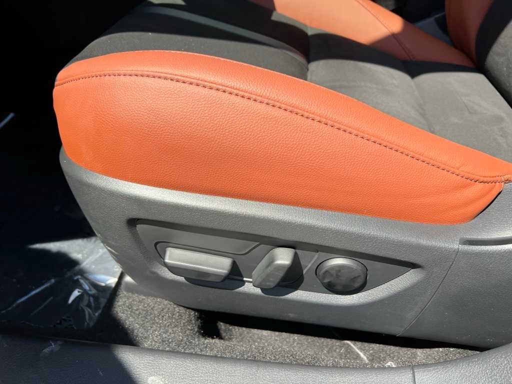 Thumbnail: 2025 Mazda CX-30 - 14