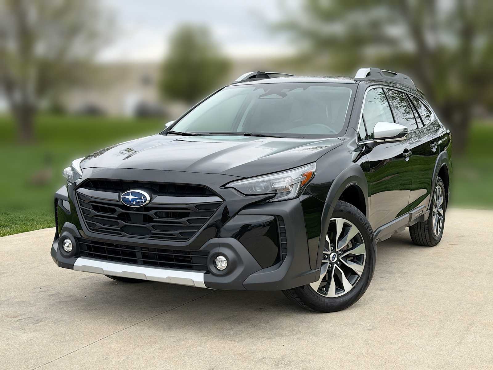2023 Subaru Outback Touring XT's photo