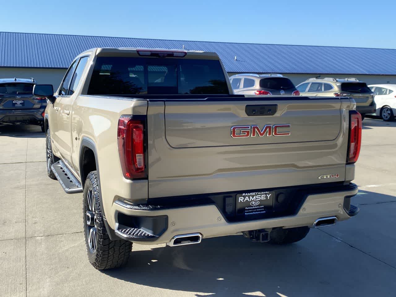 2023 Gmc Sierra 1500 AT4 photo 3