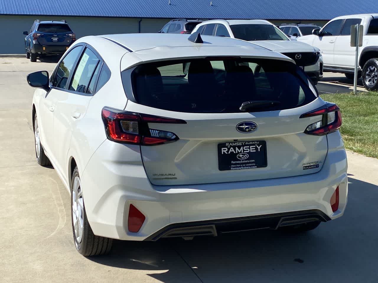 2024 Subaru Impreza Base photo 4