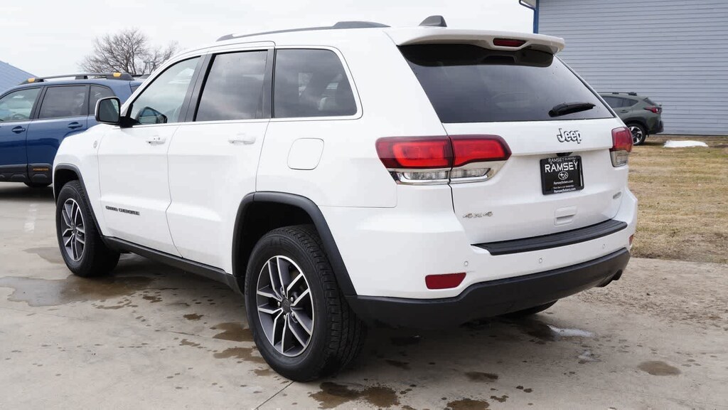 Used 2020 Jeep Grand Cherokee Laredo SUV