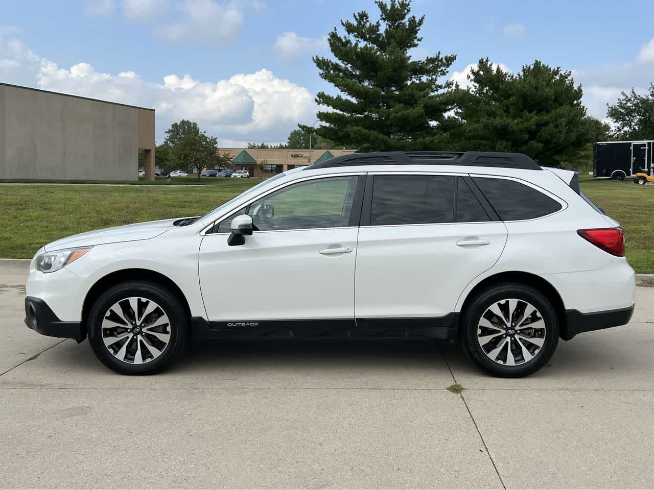 2018 Subaru Outback 2.5i Limited photo 3