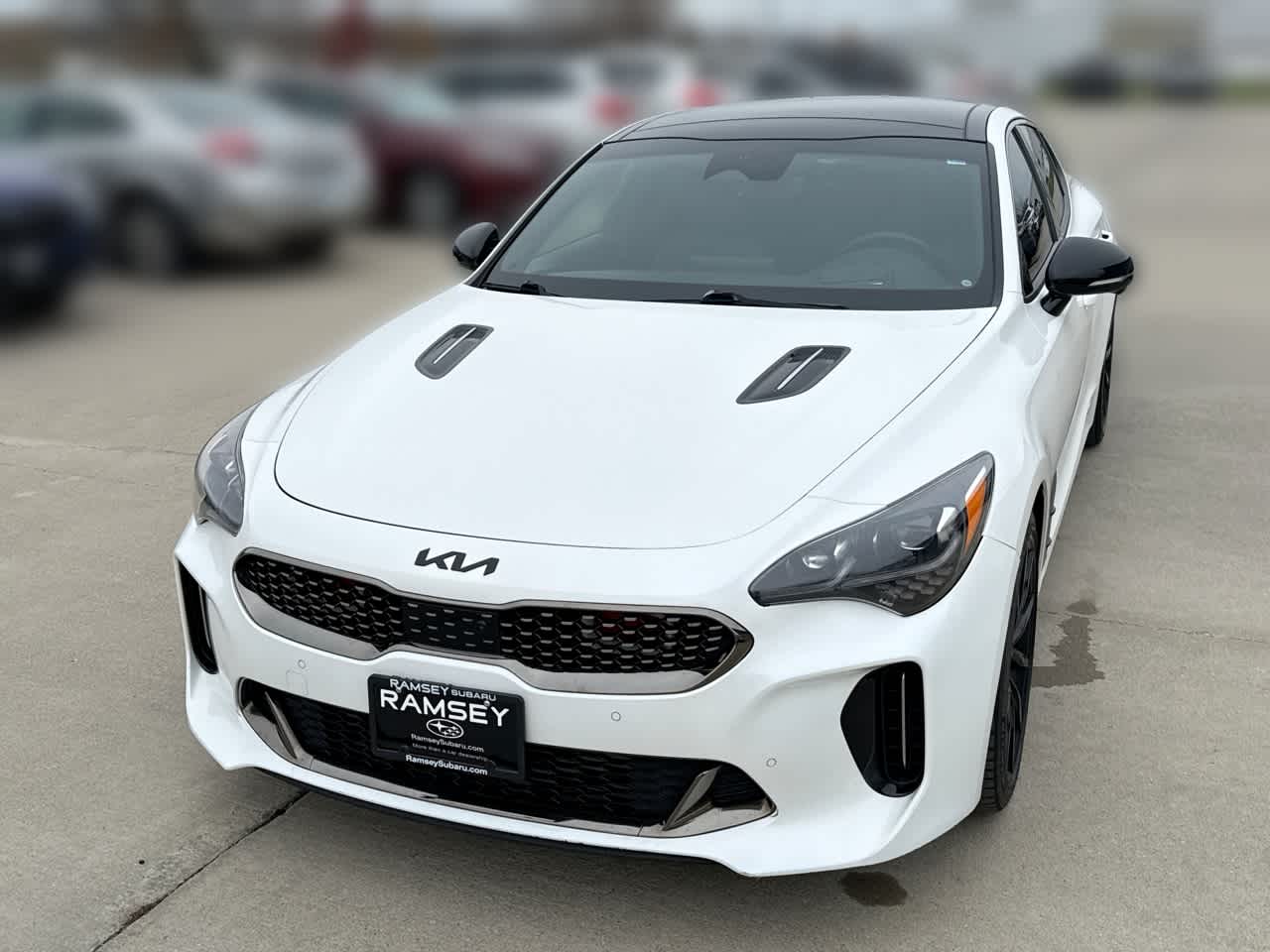 2022 Kia Stinger GT2's photo