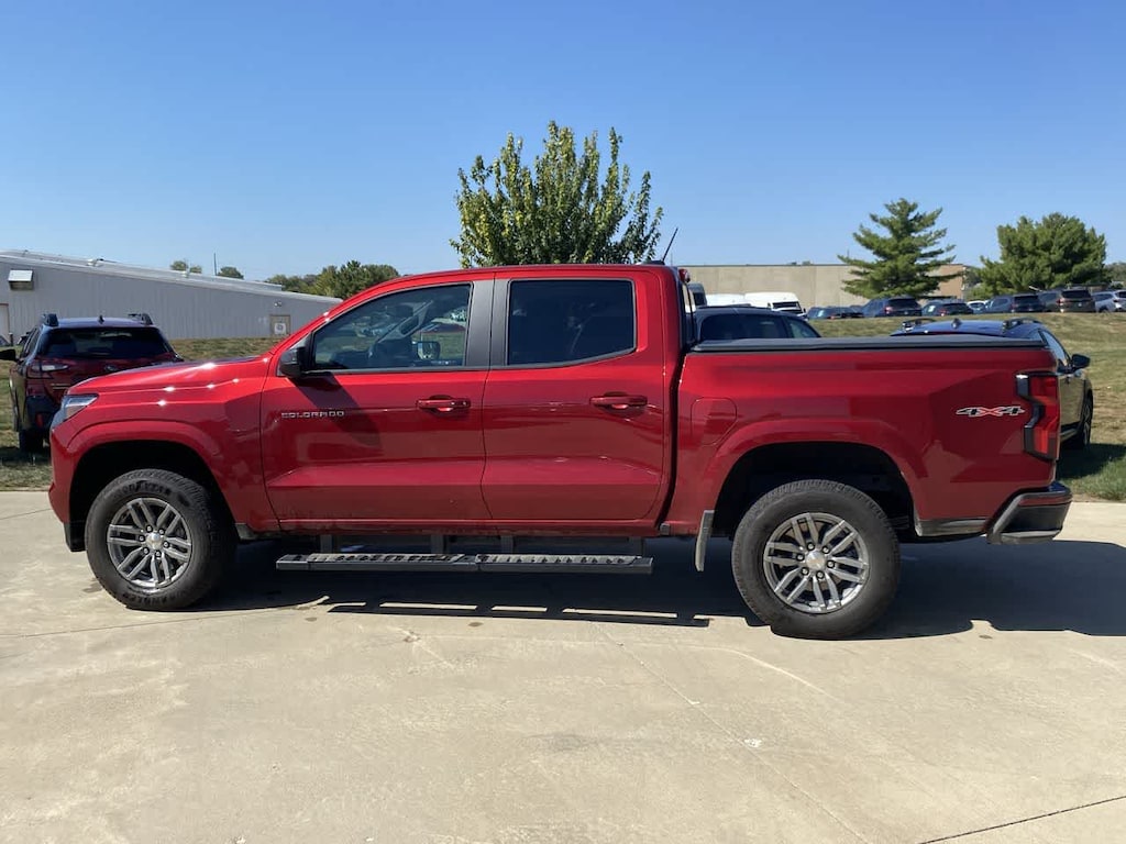 Used 2024 Chevrolet Colorado LT Truck Crew Cab