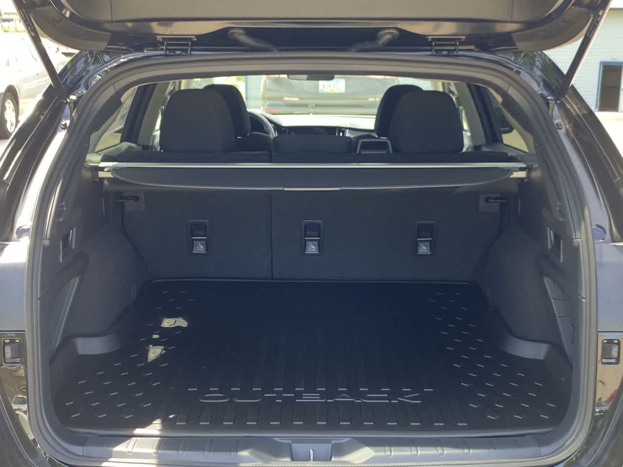 Thumbnail: 2025 Subaru Outback - 32