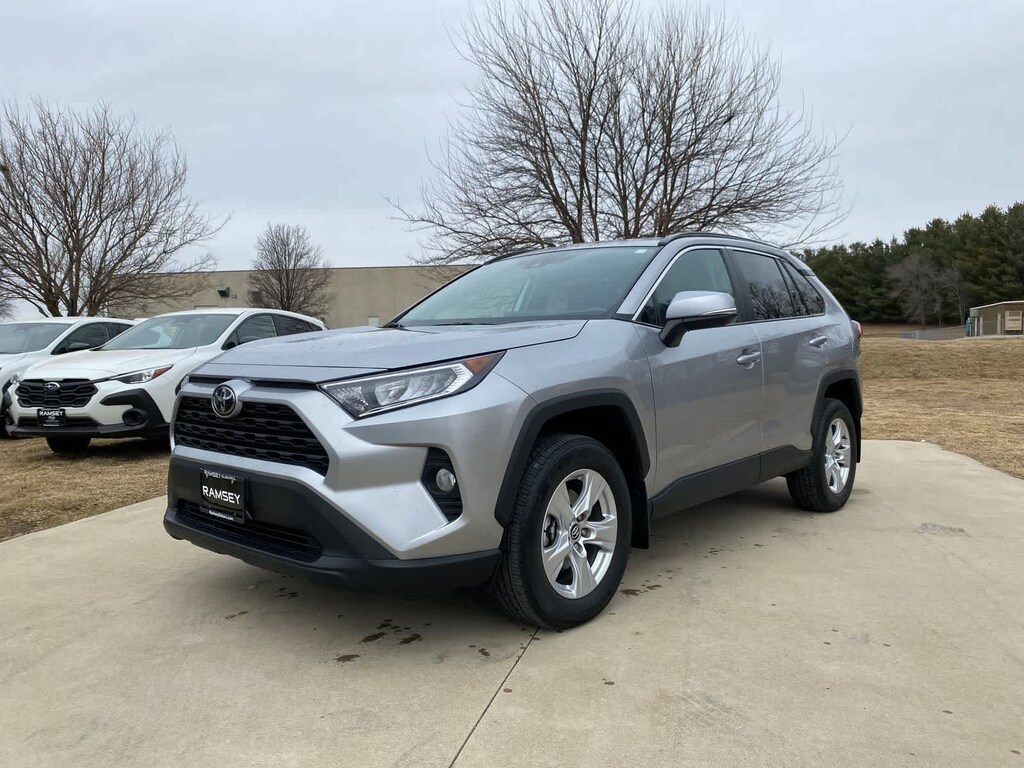 Used 2020 Toyota RAV4 XLE SUV