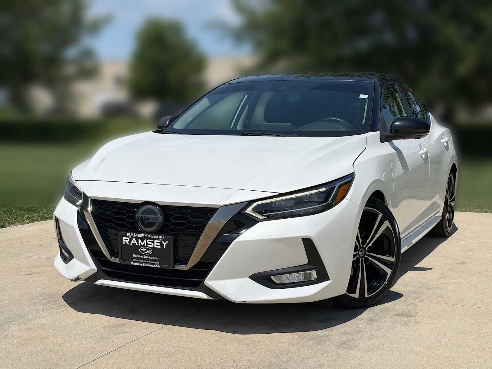 2020 Nissan Sentra SR CVT's photo