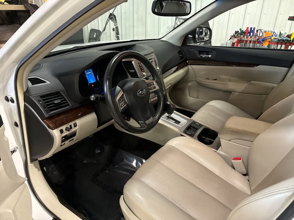 Used 2013 Subaru Legacy 2.5i Limited w/Moonroof Sedan
