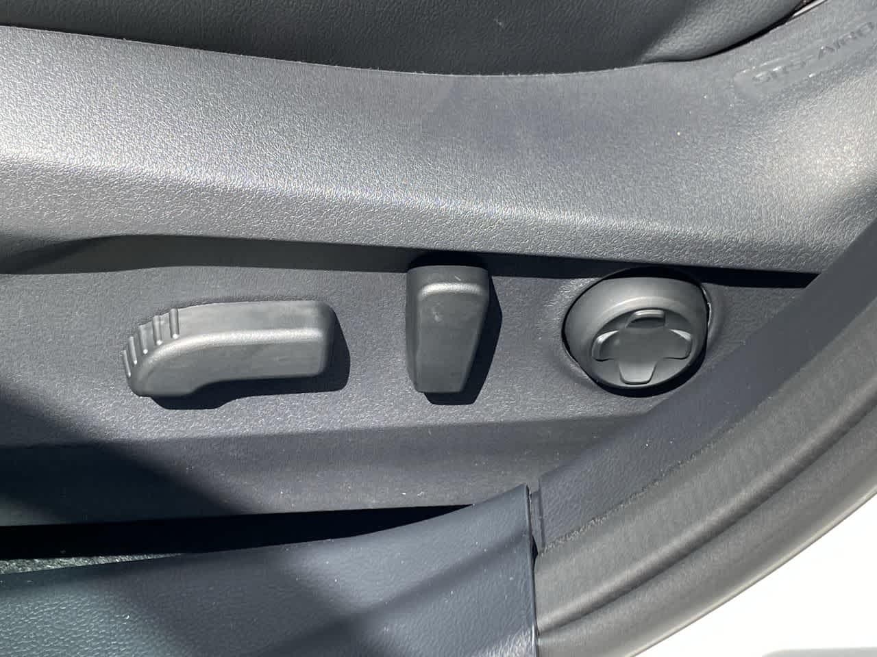 2025 Subaru Outback Limited 16