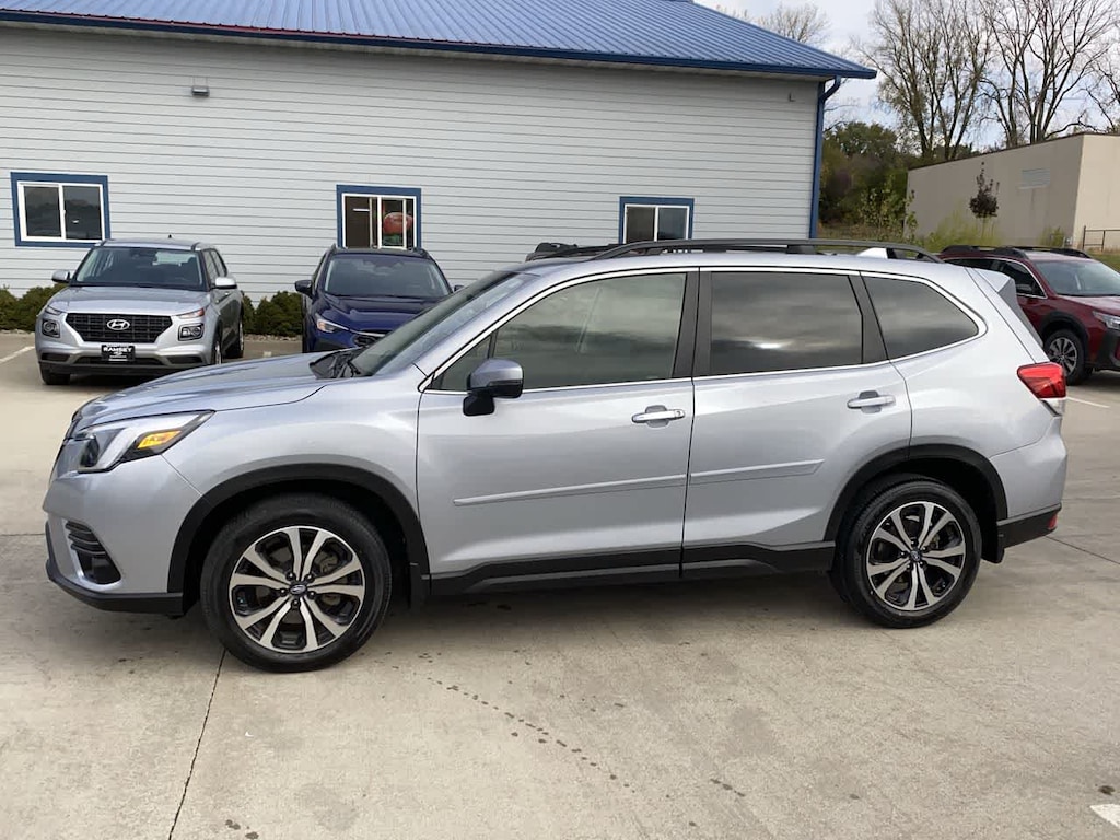 Used 2022 Subaru Forester Limited SUV