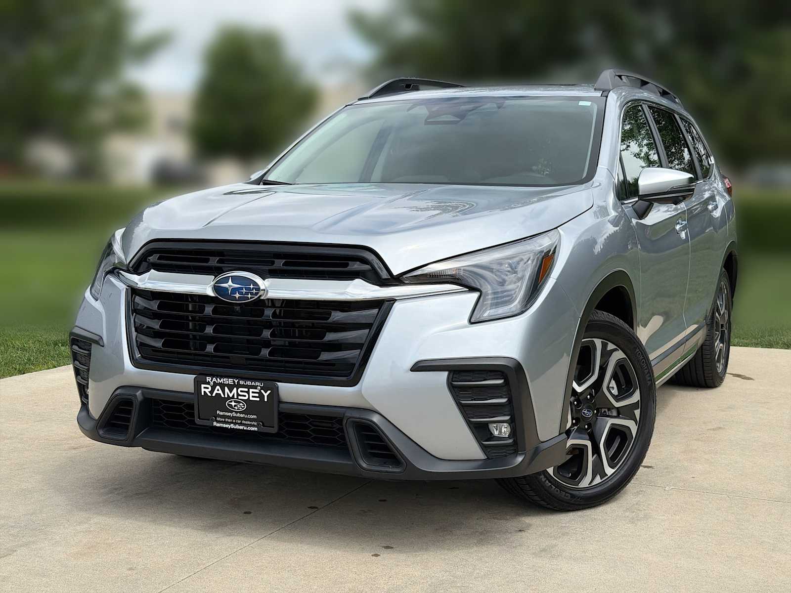 2023 Subaru Ascent Limited 7 Passenger's photo
