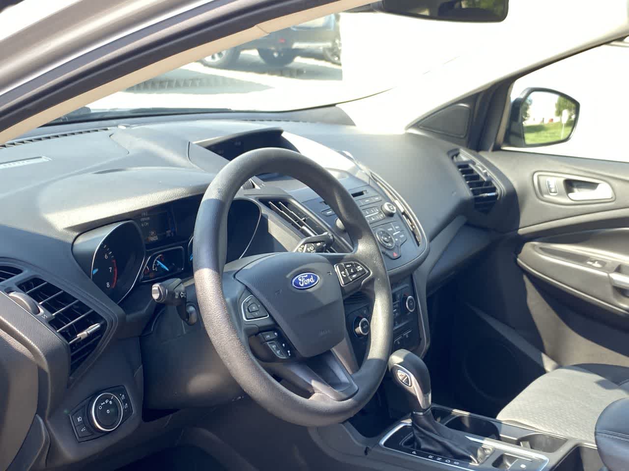 2018 Ford Escape SE photo 2