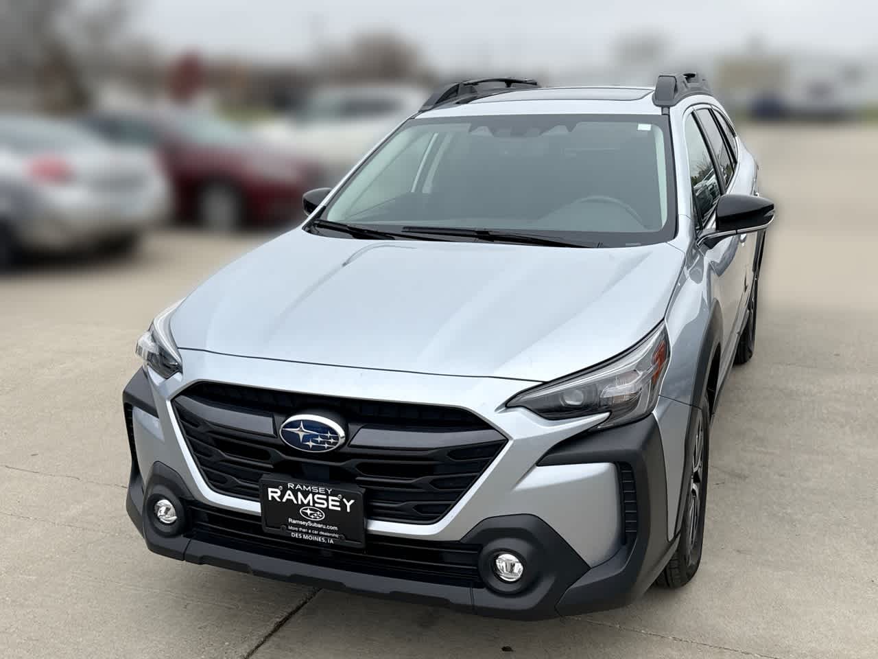 2025 Subaru Outback Premium's photo