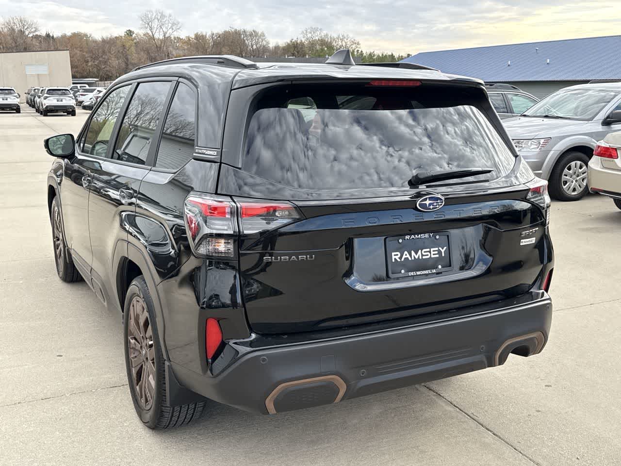 2025 Subaru Forester Sport photo 3