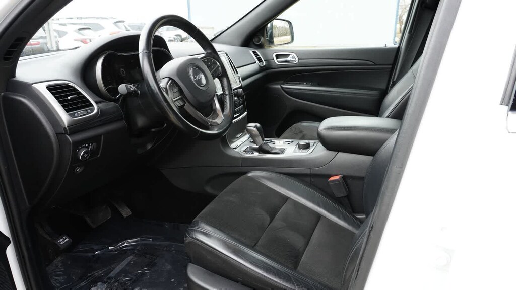 Used 2020 Jeep Grand Cherokee Laredo SUV