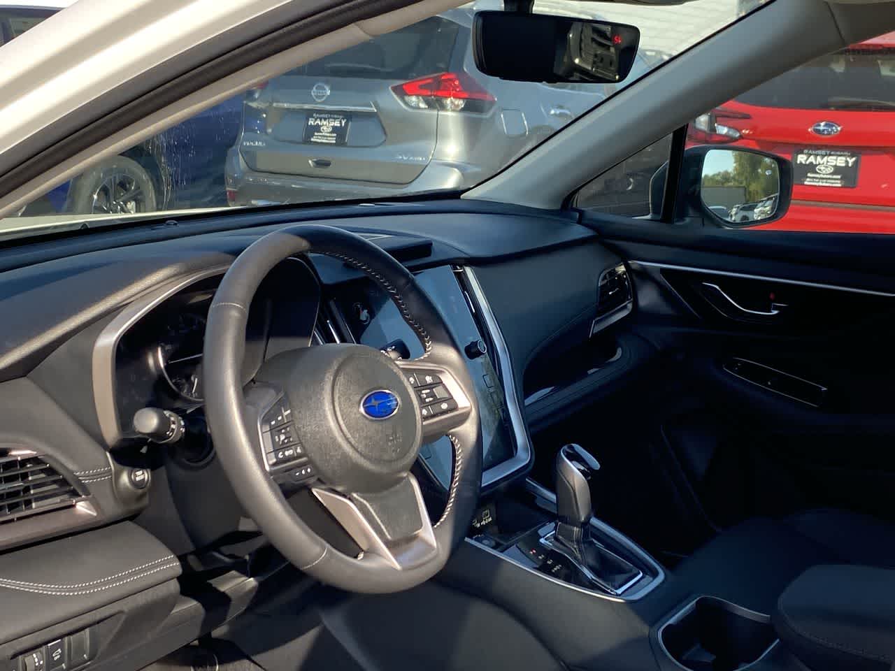 2025 Subaru Outback Limited photo 2