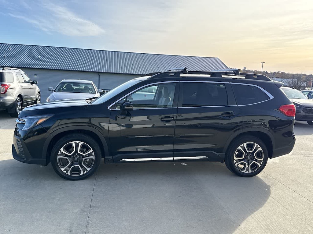 Certified 2023 Subaru Ascent Limited 7-Passenger SUV