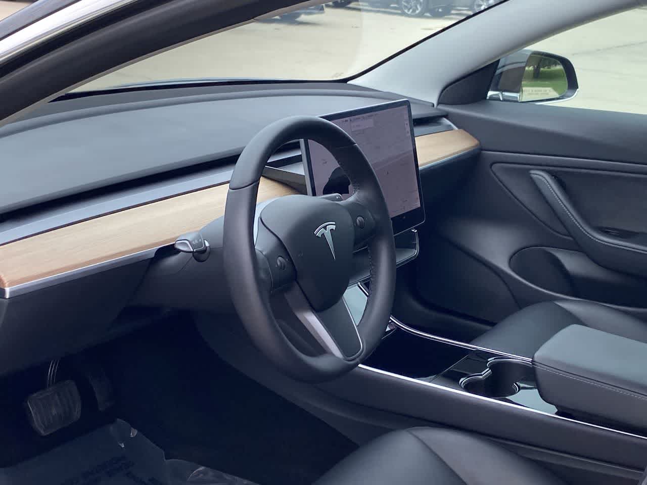 2019 Tesla Model 3 Long Range photo 2
