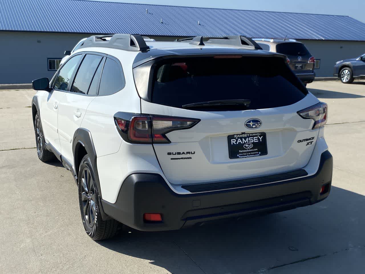 2023 Subaru Outback Onyx Edition XT photo 4