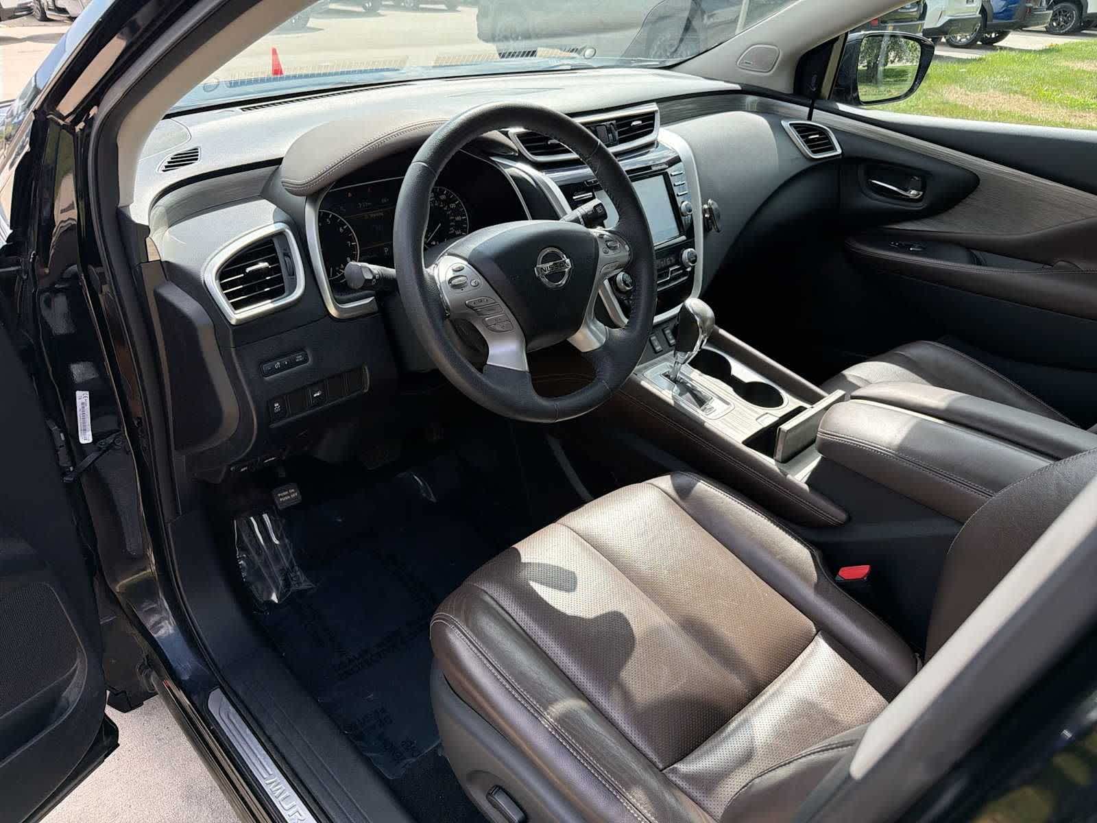 Used 2015 Nissan Murano SL with VIN 5N1AZ2MH9FN275301 for sale in Urbandale, IA