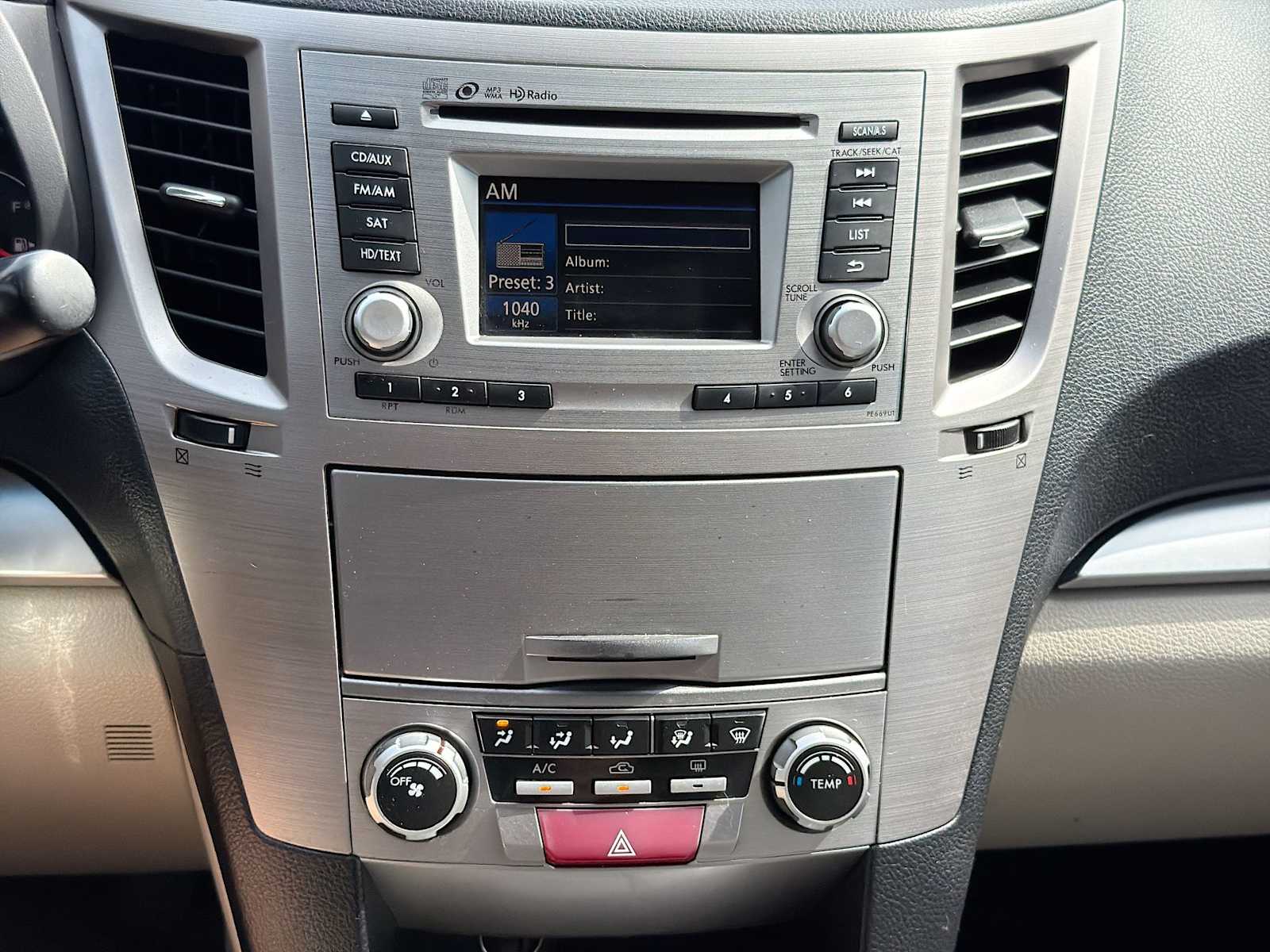 Thumbnail: 2014 Subaru Outback - 21