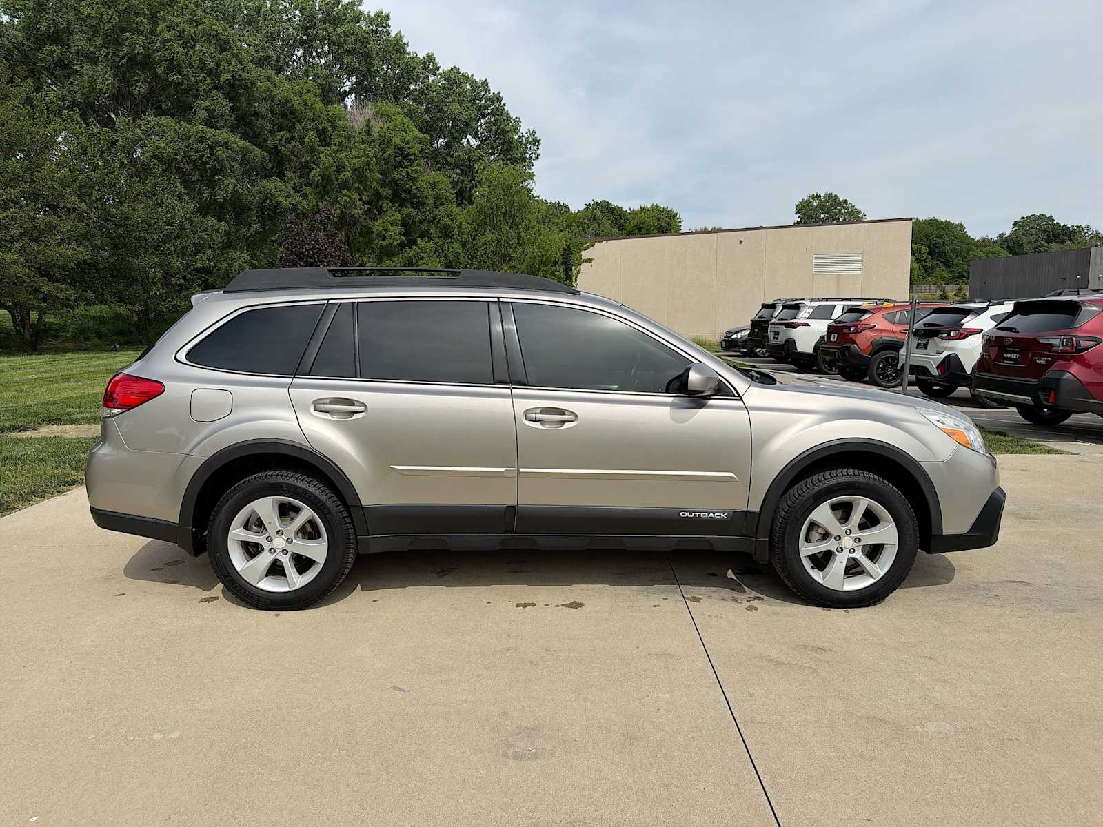 Thumbnail: 2014 Subaru Outback - 6
