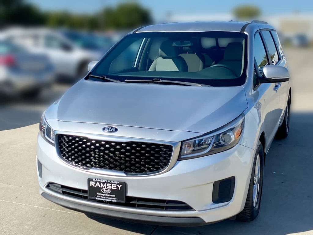 Used 2015 Kia Sedona LX FWD Van