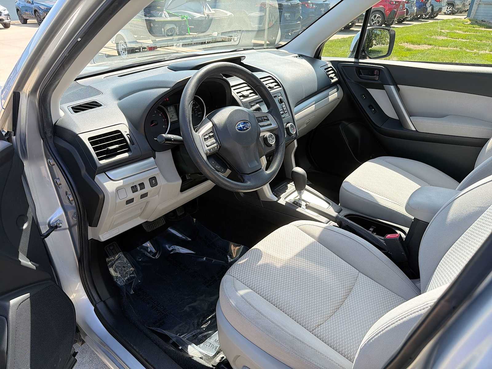 Used 2015 Subaru Forester i Premium with VIN JF2SJADC1FH826786 for sale in Urbandale, IA