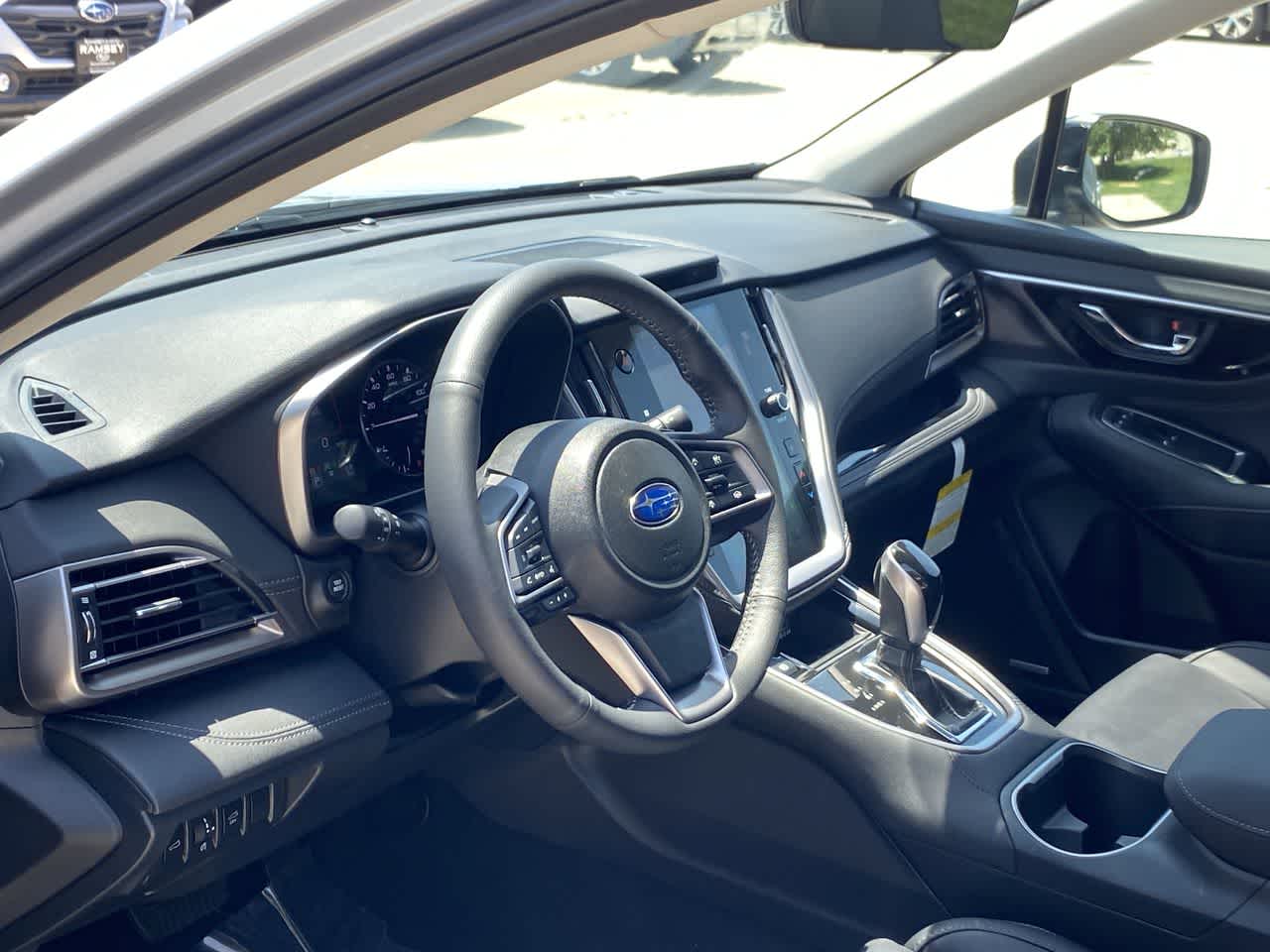 2025 Subaru Outback Limited XT photo 2