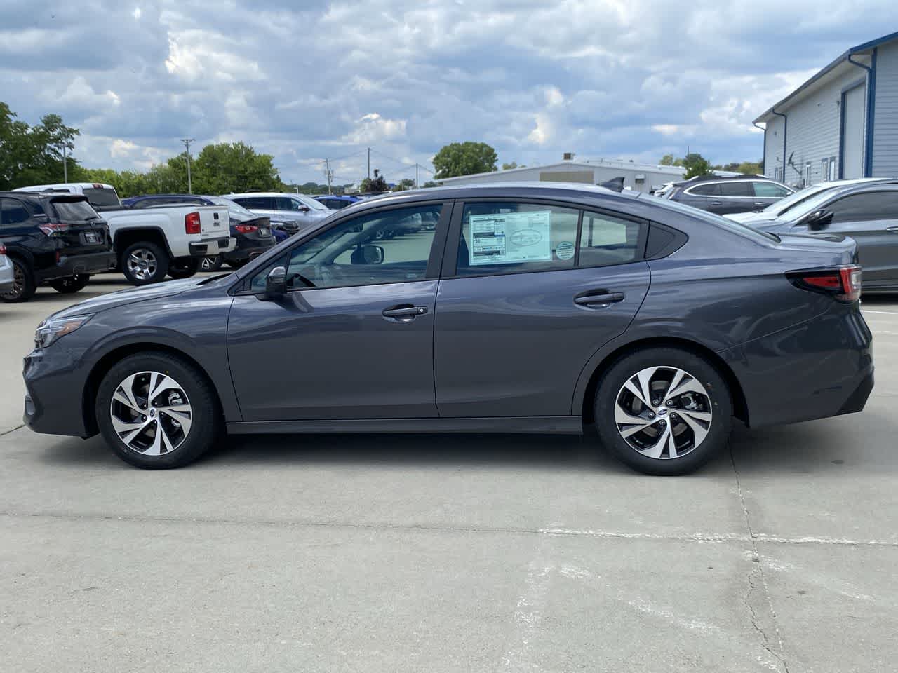 2025 Subaru Legacy Premium photo 3
