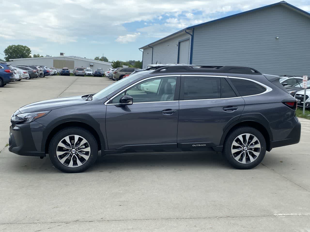 Thumbnail: 2025 Subaru Outback - 3
