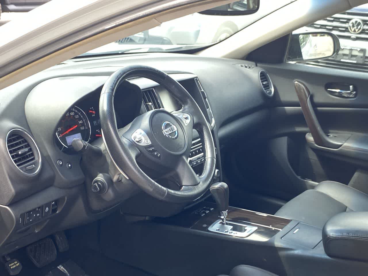 Used 2014 Nissan Maxima SV with VIN 1N4AA5AP1EC490339 for sale in Urbandale, IA