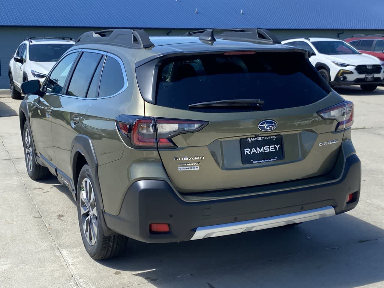 2025 Subaru Outback Premium photo 4