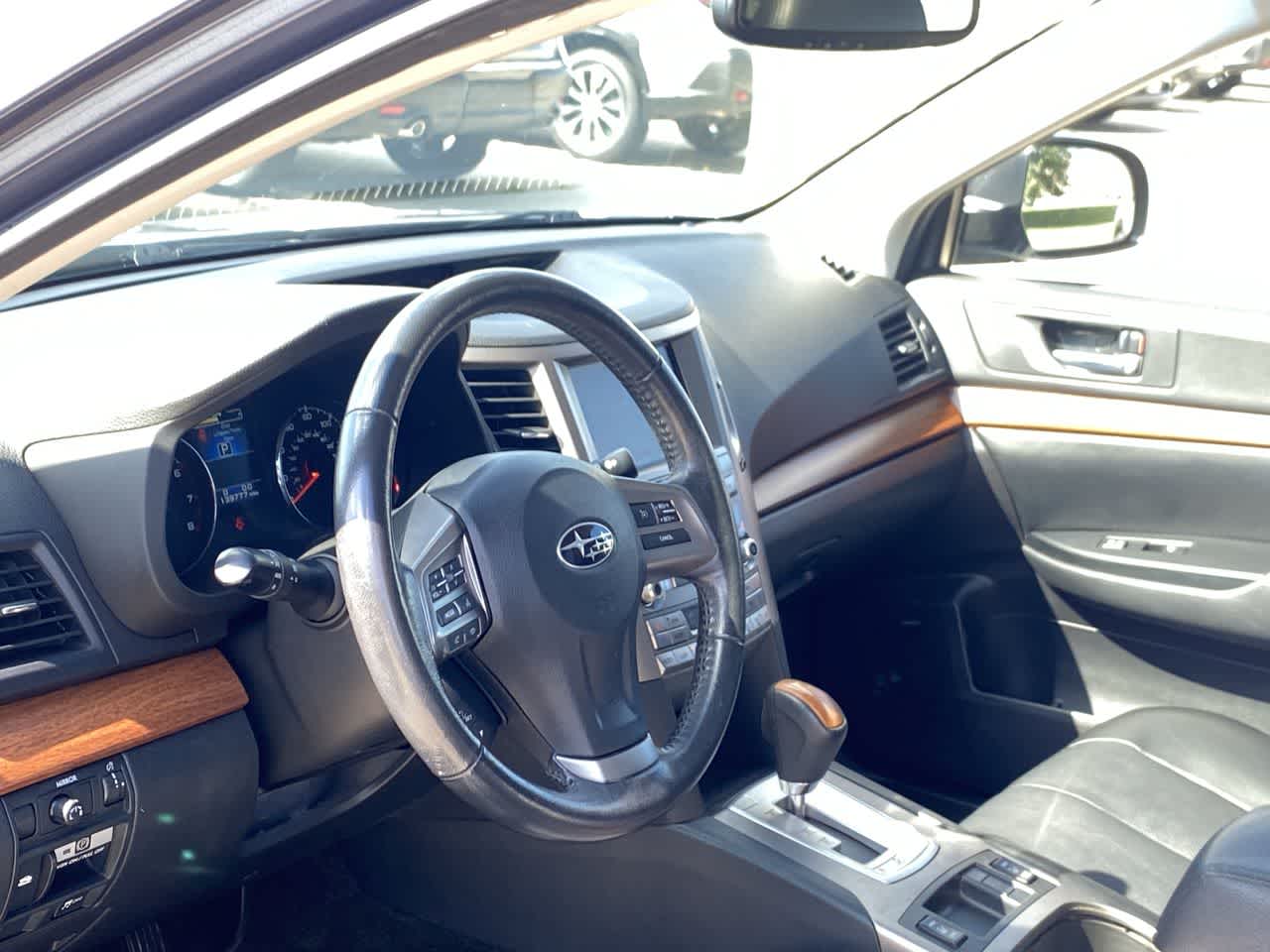 Used 2013 Subaru Outback Limited with VIN 4S4BRCLC4D3263209 for sale in Urbandale, IA