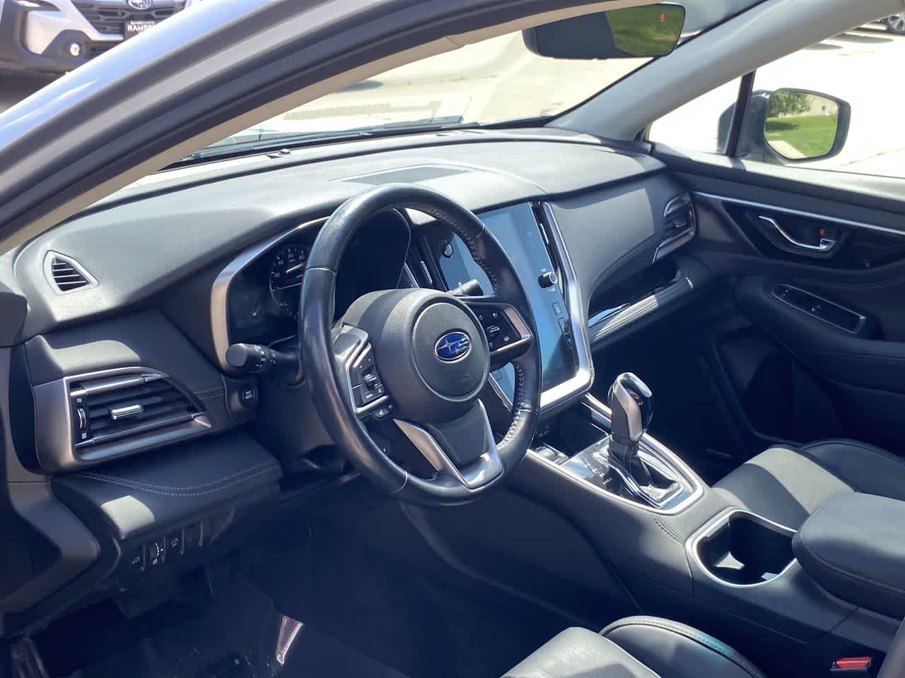 2021 Subaru Outback Limited photo 2
