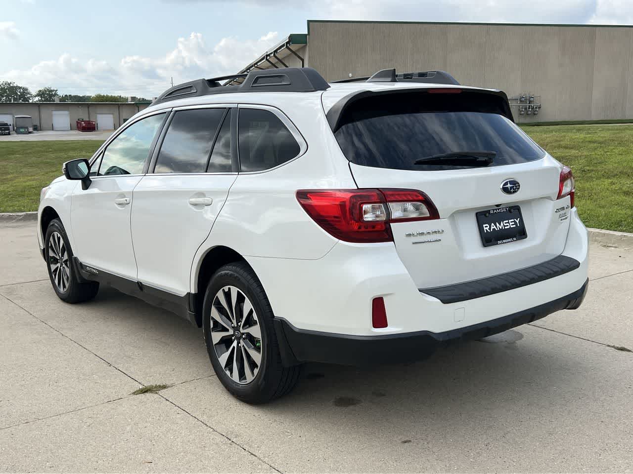2018 Subaru Outback 2.5i Limited photo 4