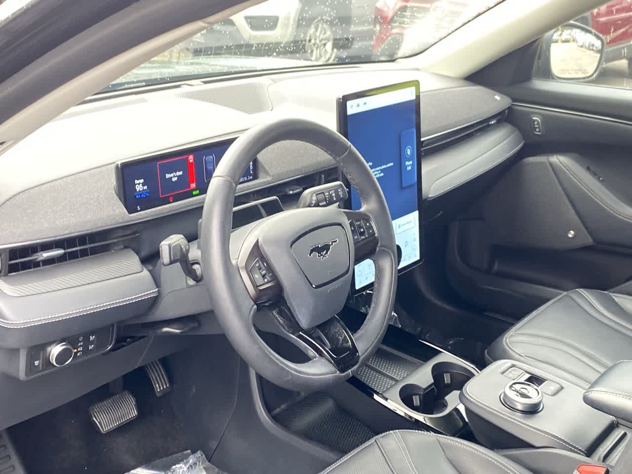 2021 Ford Mustang Mach-E Premium photo 2