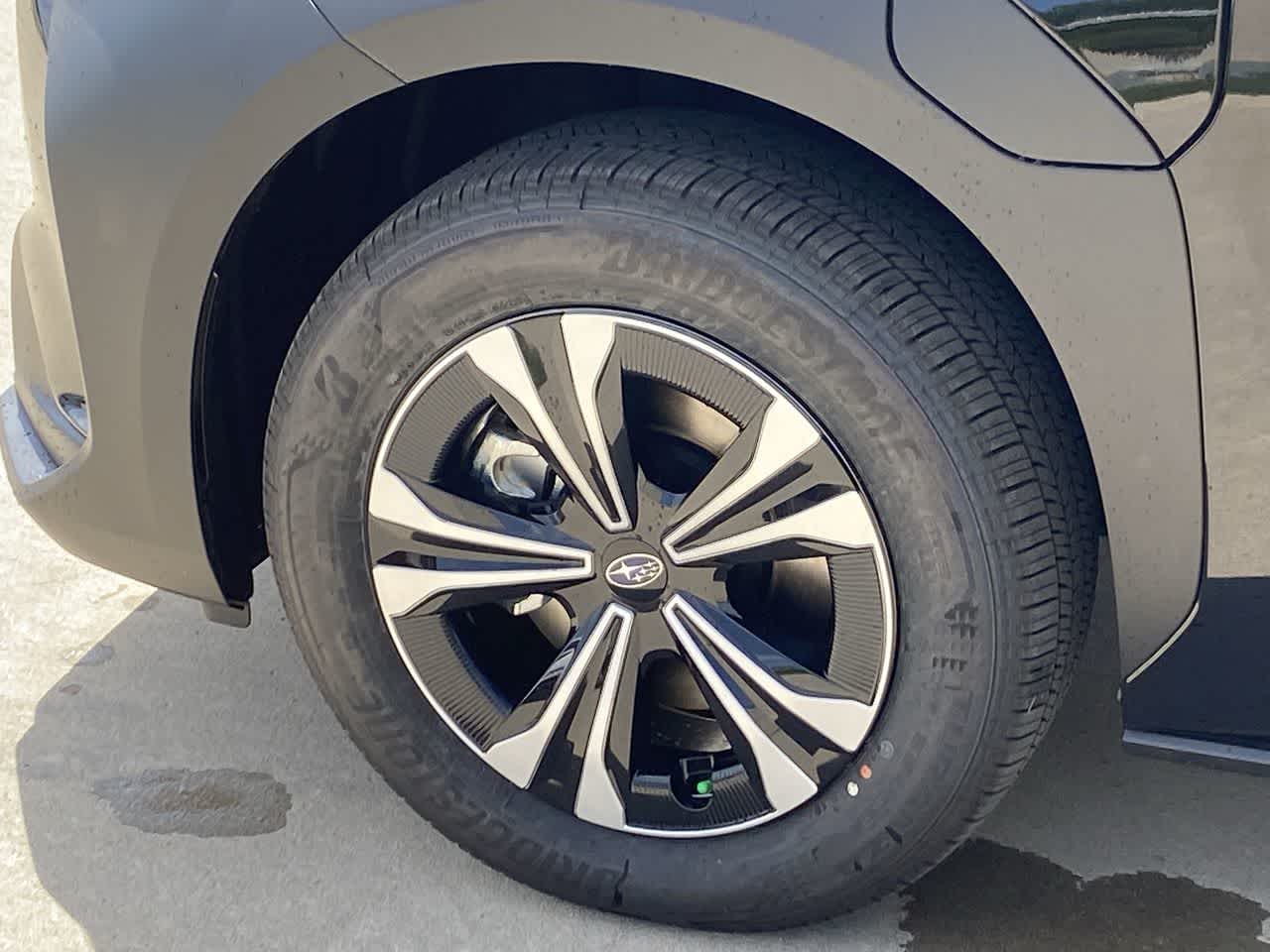 Thumbnail: 2025 Subaru Solterra - 11