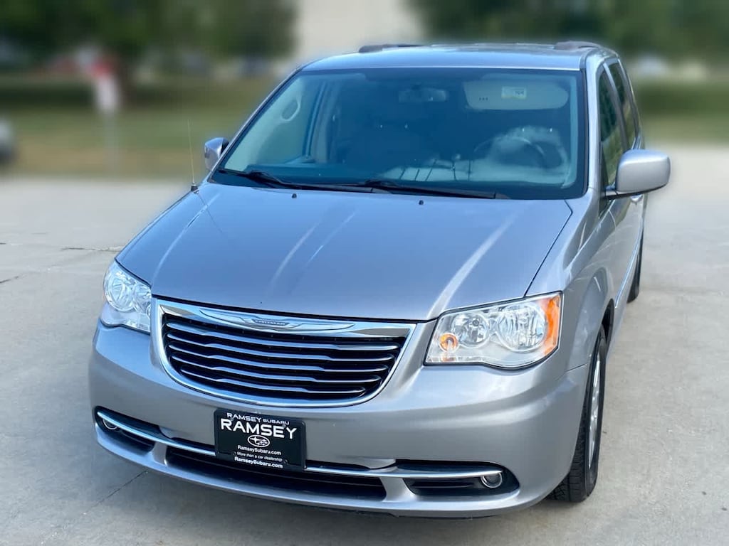 Used 2016 Chrysler Town & Country Touring Van LWB Passenger Van