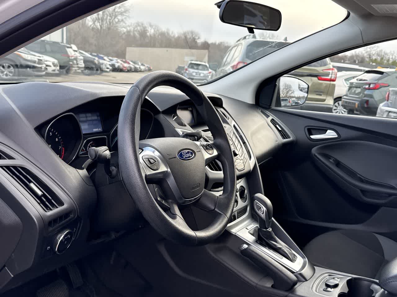 Used 2014 Ford Focus SE with VIN 1FADP3F20EL381500 for sale in Urbandale, IA