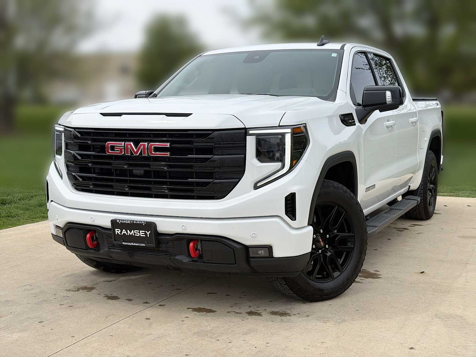 2025 GMC Sierra 4WD Crew Cab Short Box Elevation's photo
