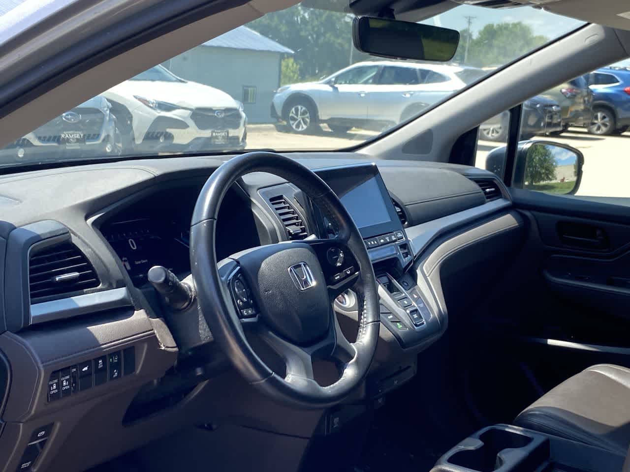 2019 Honda Odyssey EX-L photo 2
