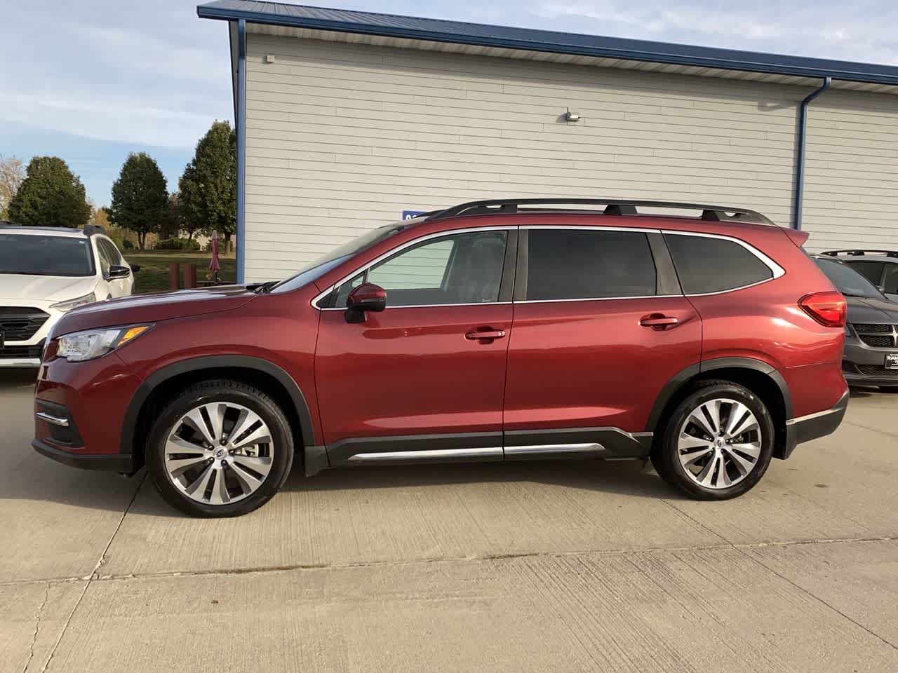 2019 Subaru Ascent Limited photo 3
