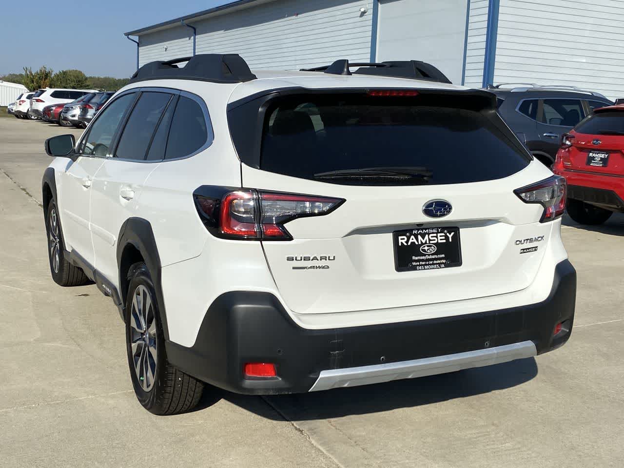 2025 Subaru Outback Limited photo 3