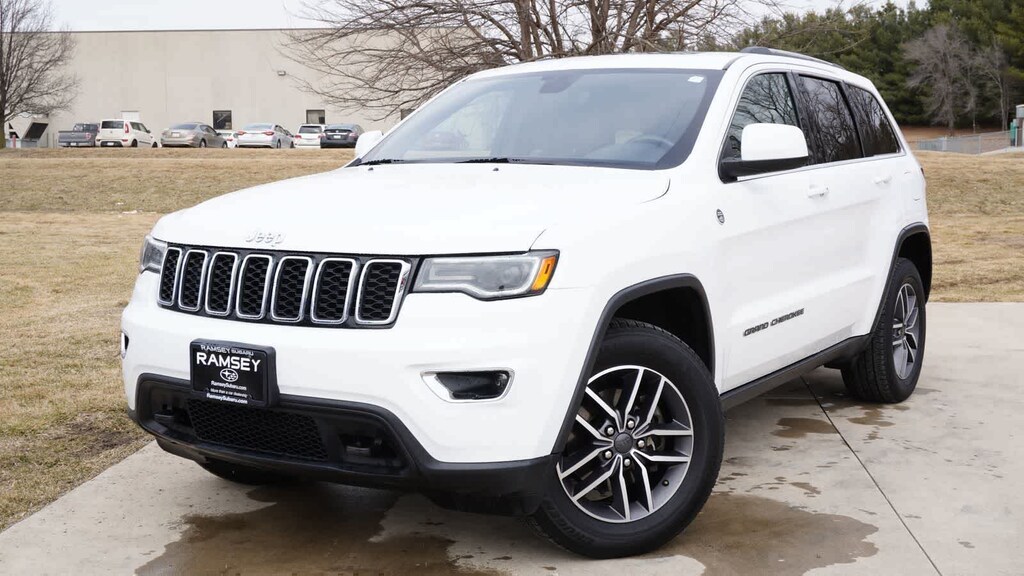 Used 2020 Jeep Grand Cherokee Laredo SUV