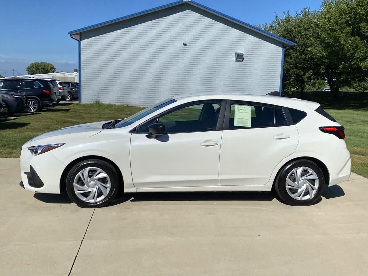 2024 Subaru Impreza Base photo 3
