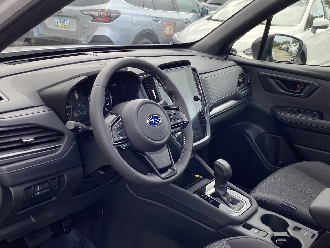 2025 Subaru Forester Premium Base photo 2